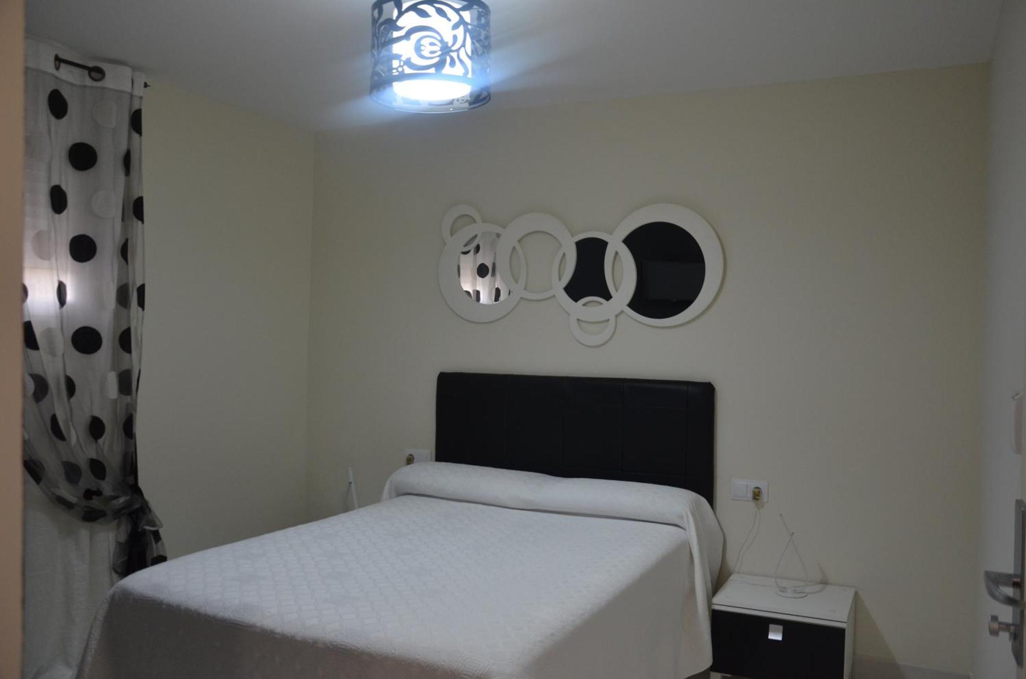 Hostal Mont Royal Alicante Exteriör bild