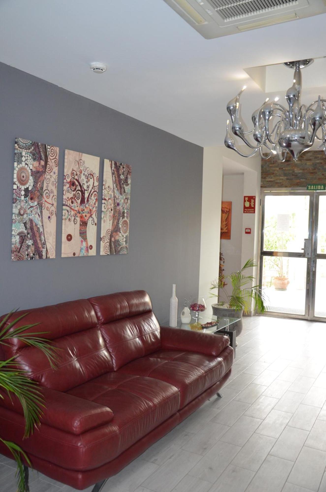 Hostal Mont Royal Alicante Exteriör bild