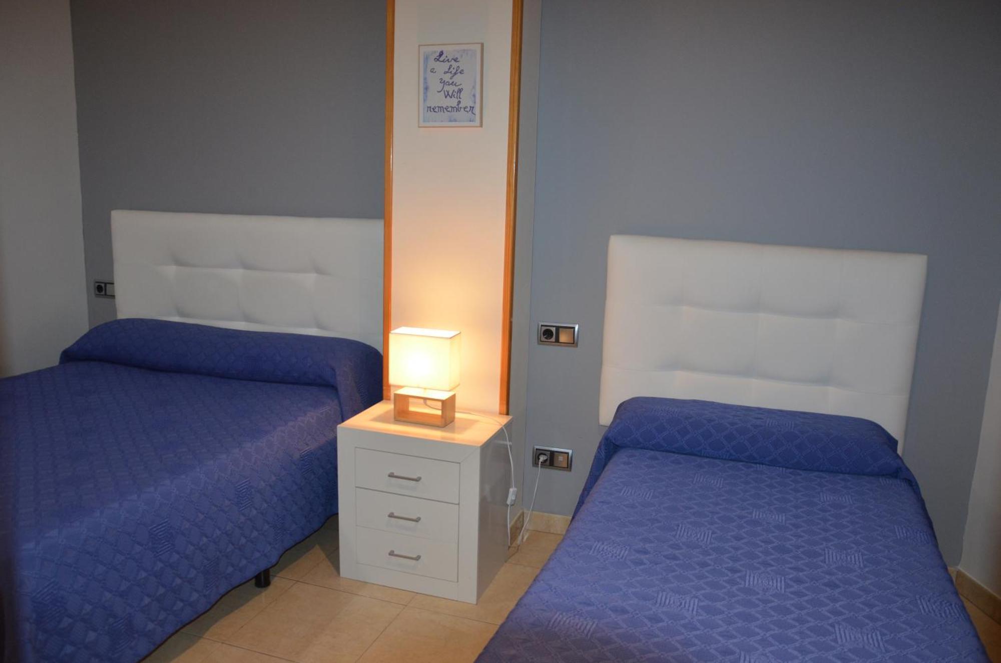 Hostal Mont Royal Alicante Exteriör bild