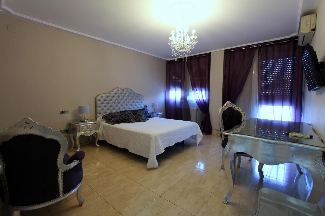 Hostal Mont Royal Alicante Exteriör bild