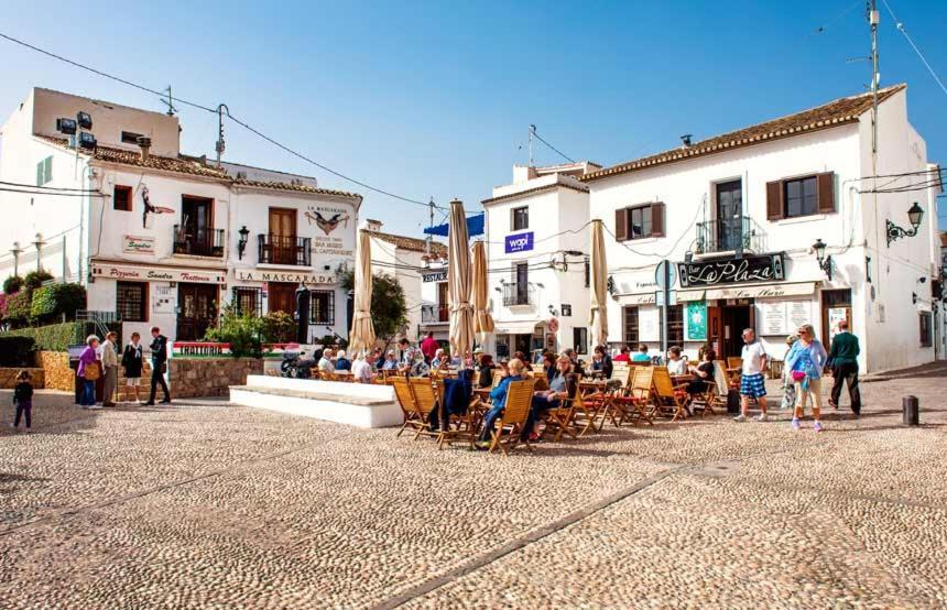 Hostal Mont Royal Alicante Exteriör bild